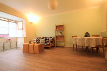 2 bed flat, Sloane Court, Sandyford, Newcastle, NE24PF - Image 2